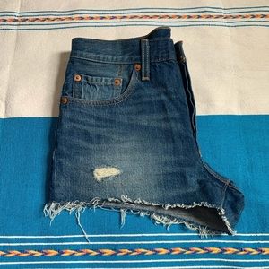 Levi’s Cut Off Shorts